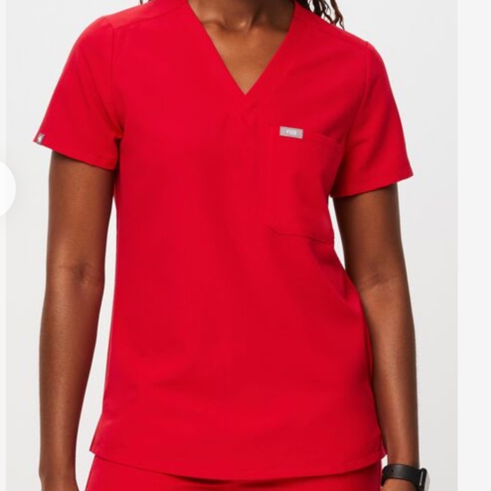 Figs Catarina one pocket scrub top & high waisted Zamora jogger